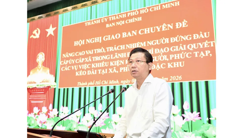 Trưởng Ban Nội chính Thành ủy TPHCM Trần Văn Tuấn phát biểu kết luận hội nghị