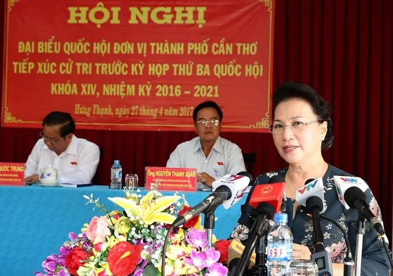 Chủ tịch Quốc hội Nguyễn Thị Kim Ngân phát biểu tại buổi tiếp xúc cử tri. Ảnh: quochoi.vn