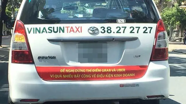 Nghĩ về phản ứng của taxi truyền thống