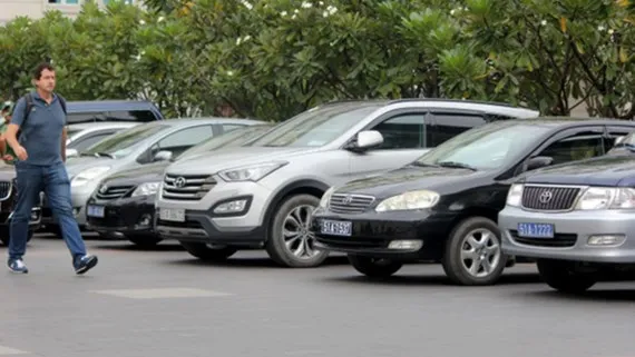 Sẽ khoán kinh phí sử dụng xe công