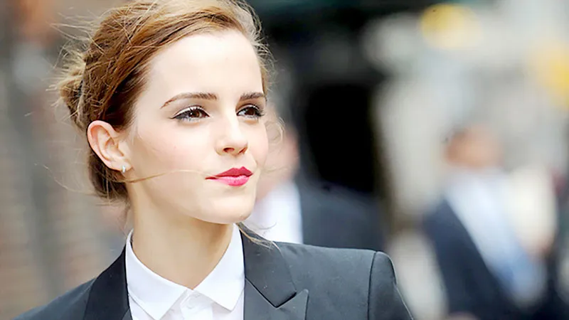 Emma Watson gây quỹ chống nạn quấy rối tình dục 