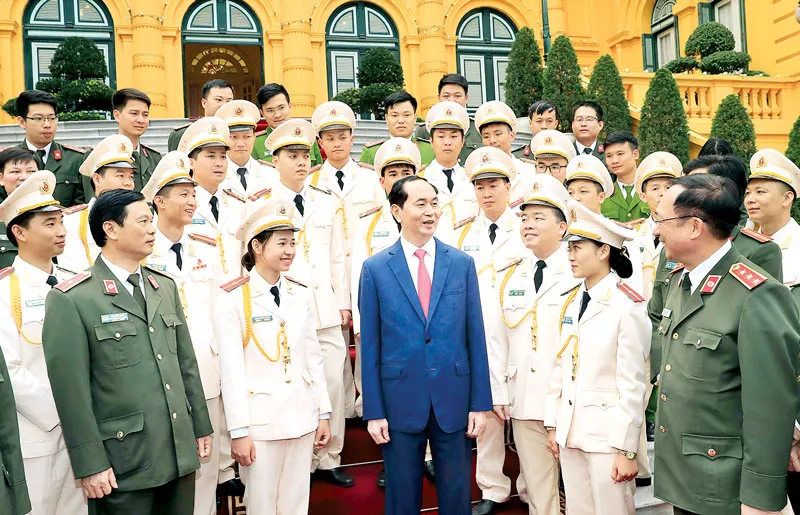 Chủ tịch nước Trần Đại Quang gặp mặt đoàn viên thanh niên tiêu biểu Công an nhân dân