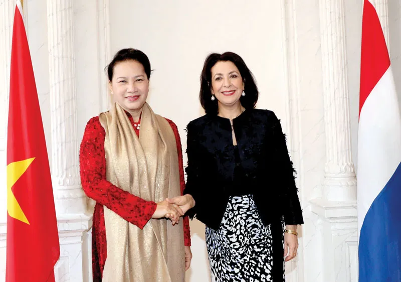 Chủ tịch Hạ viện Hà Lan Khadija Arib đón Chủ tịch Quốc hội Nguyễn Thị Kim Ngân