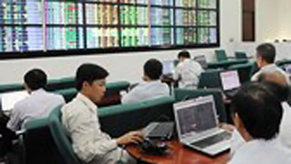 Tỷ giá USD/VND giảm nhiệt, VN-Index tăng gần 11 điểm