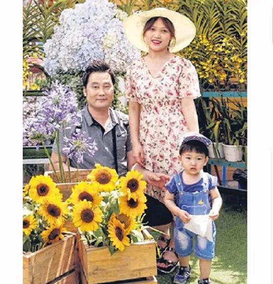 Anh Sin Eui-hyun cùng vợ người Việt 
