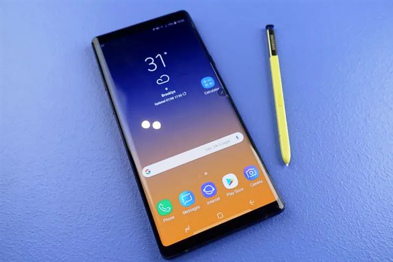 Samsung giảm giá điện thoại để cạnh tranh