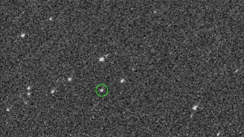 Tàu vũ trụ của NASA tiếp cận hành tinh cổ Bennu