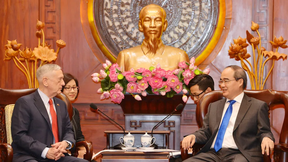 Bí thư Thành ủy TPHCM tiếp Bộ trưởng Quốc phòng Hoa Kỳ