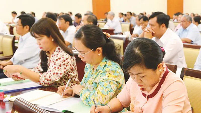 Đổi mới công tác cán bộ và cơ chế kiểm soát quyền lực-Bài 2: Chống tham nhũng trong công tác cán bộ