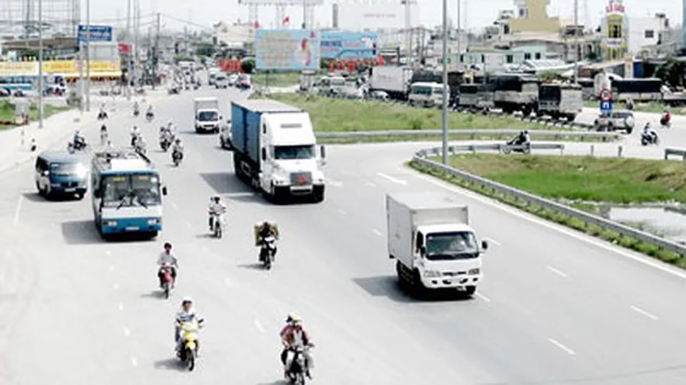 Bình Tân và Tân Phú (TPHCM) kỷ niệm 15 năm thành lập
