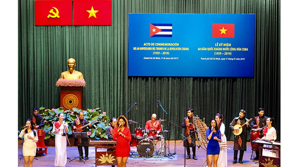 Kỷ niệm 60 năm Quốc khánh Cộng hòa Cuba 