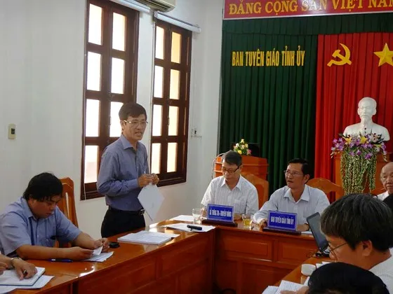 Cách chức cán bộ làm lộ đề thi lớp 12 ở Bình Thuận