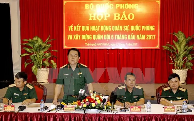 Trung tướng Nguyễn Trọng Nghĩa phát biểu tại buổi họp báo. Ảnh: TTXVN