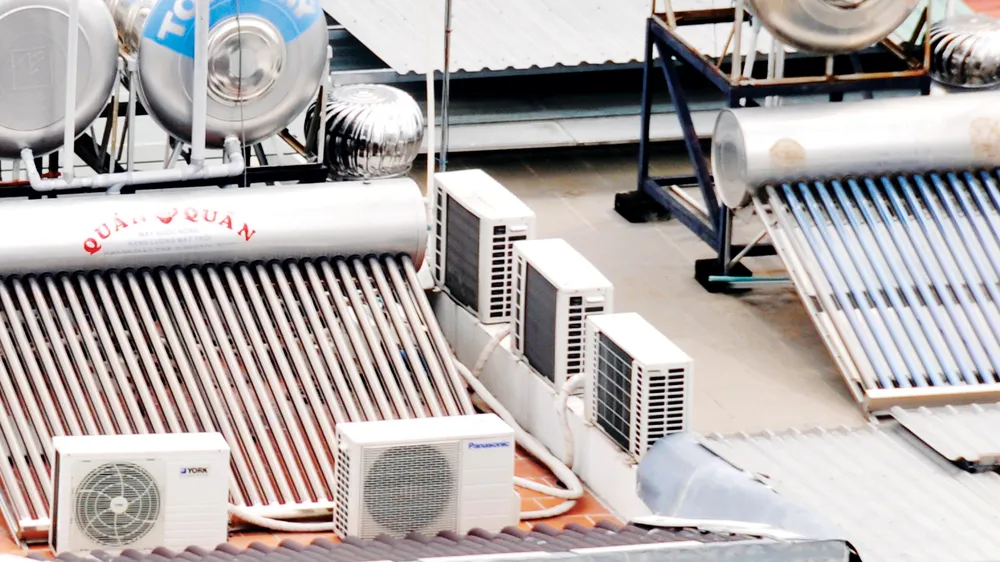 TPHCM đang khuyến khích các hộ dân lắp đặt, sử dụng bình nước nóng năng lượng Mặt trời