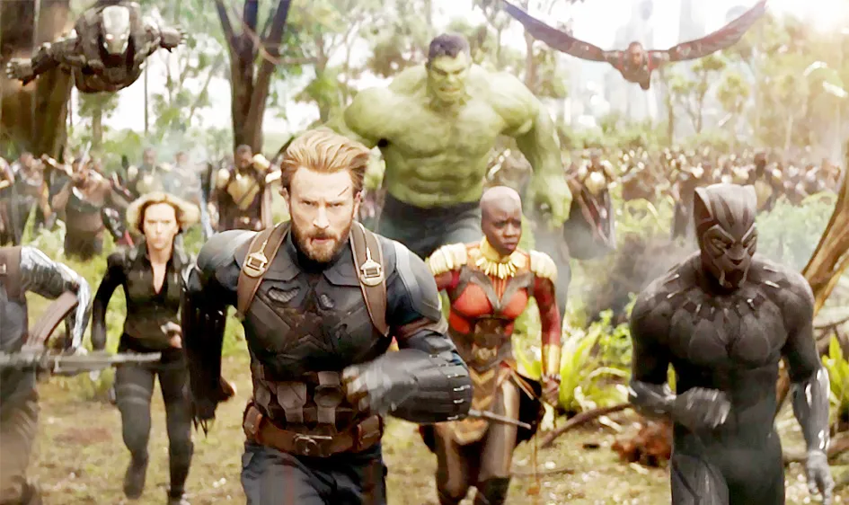 Avengers: Infinity War tiếp tục không đối thủ