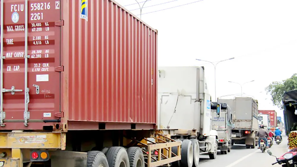 Bất an với những “thùng sắt” di động