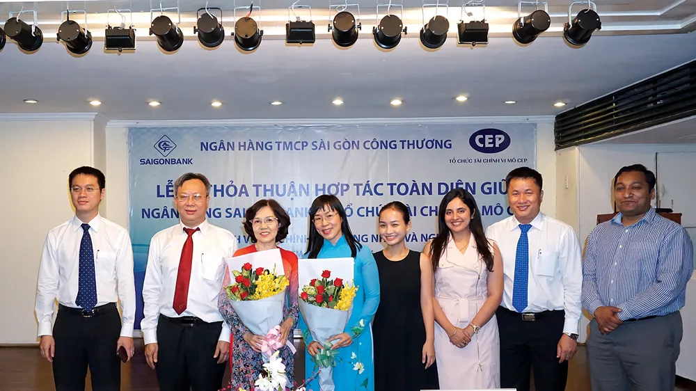 SaigonBank ký kết thỏa thuận hợp tác toàn diện các dịch vụ tài chính với Tổ chức tài chính vi mô - CEP