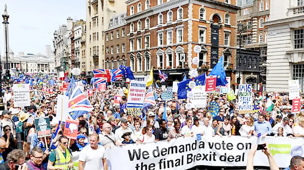 Người dân Anh biểu tình phản đối Brexit tại London