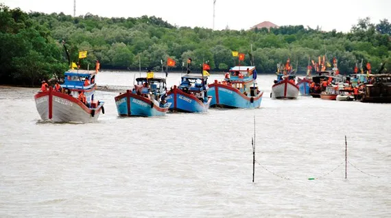 Khai thác thủy hải sản gắn liền với bảo tồn biển