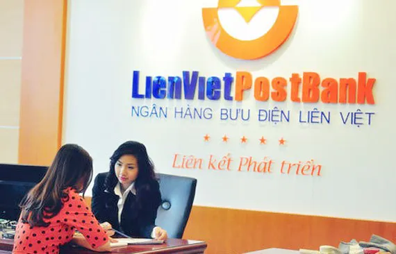 Ngân hàng đầu tiên triển khai thành công bảo hiểm online