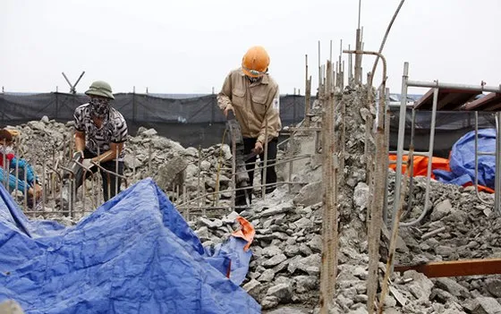Xử lý sai phạm tại công trình 8B Lê Trực: Tiếp tục phá dỡ và chuyển hồ sơ sang cơ quan công an