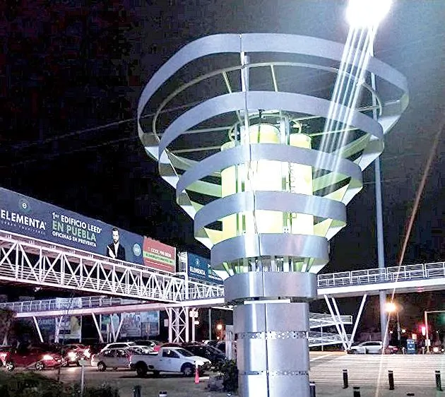 “Cây” robot