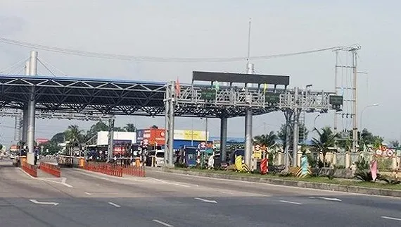 Tất cả các trạm thu phí phải chuyển sang thu phí không dừng
