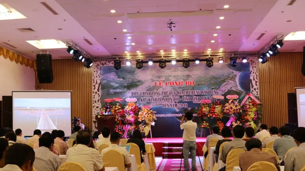 Lễ công bố điều chỉnh tổng thể quy hoạch chung xây dựng Khu Kinh tế Nhơn Hội, tỉnh Bình Định đến năm 2040
