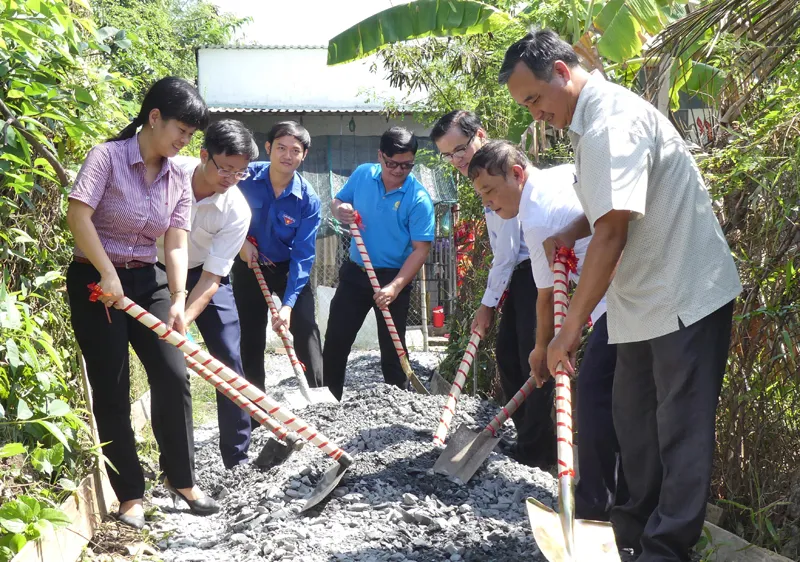Khánh thành tuyến hẻm giao thông nông thôn tại huyện Bình Chánh