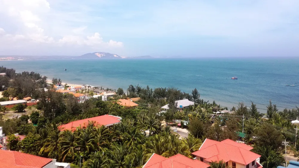 Việc chồng lấn giữa quy hoạch titan và quy hoạch du lịch đang kìm hãm sự phát triển du lịch của tỉnh Bình Thuận