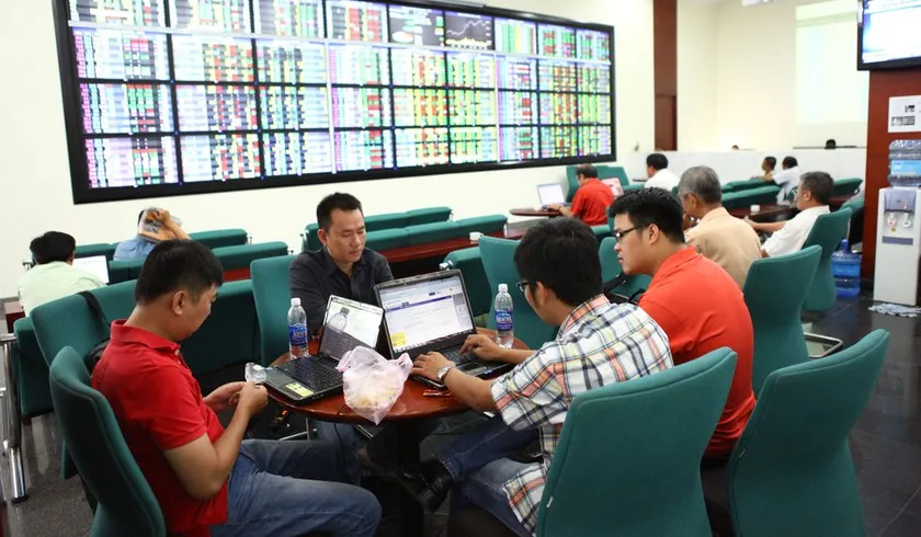 Cổ phiếu ngân hàng, VN-Index tăng