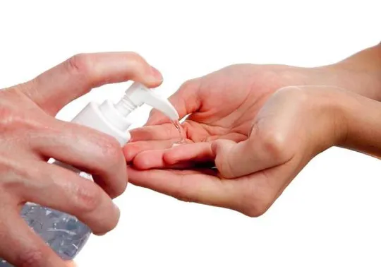 Khen thưởng các nhóm nghiên cứu phòng chống Covid-19