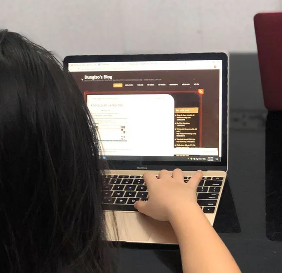 Hạn chế các trò vui trên mạng xã hội
