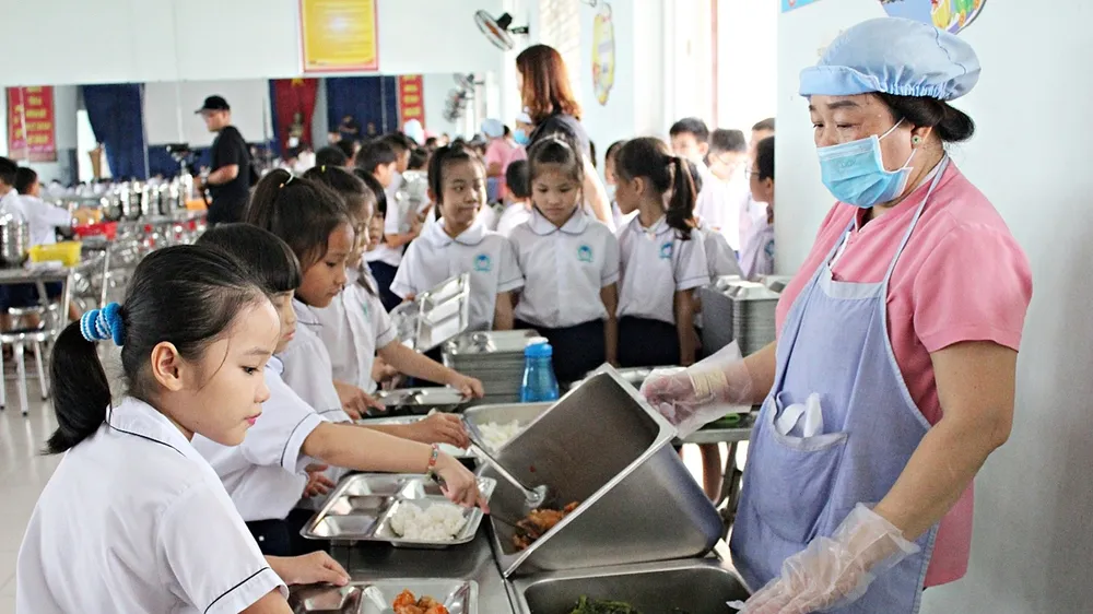 Cải thiện dinh dưỡng cho học sinh tiểu học