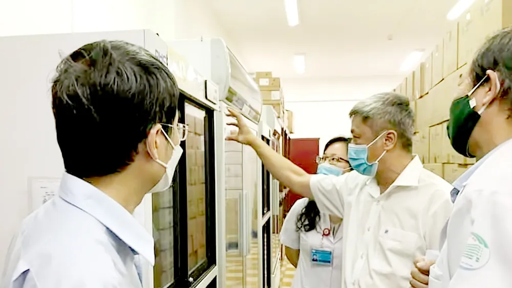 Bắt đầu tiêm vaccine Covid-19