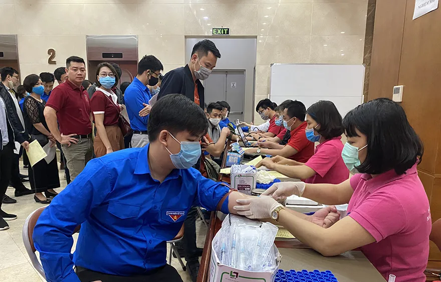 Đoàn thanh niên Agribank tổ chức chương trình hiến máu tình nguyện