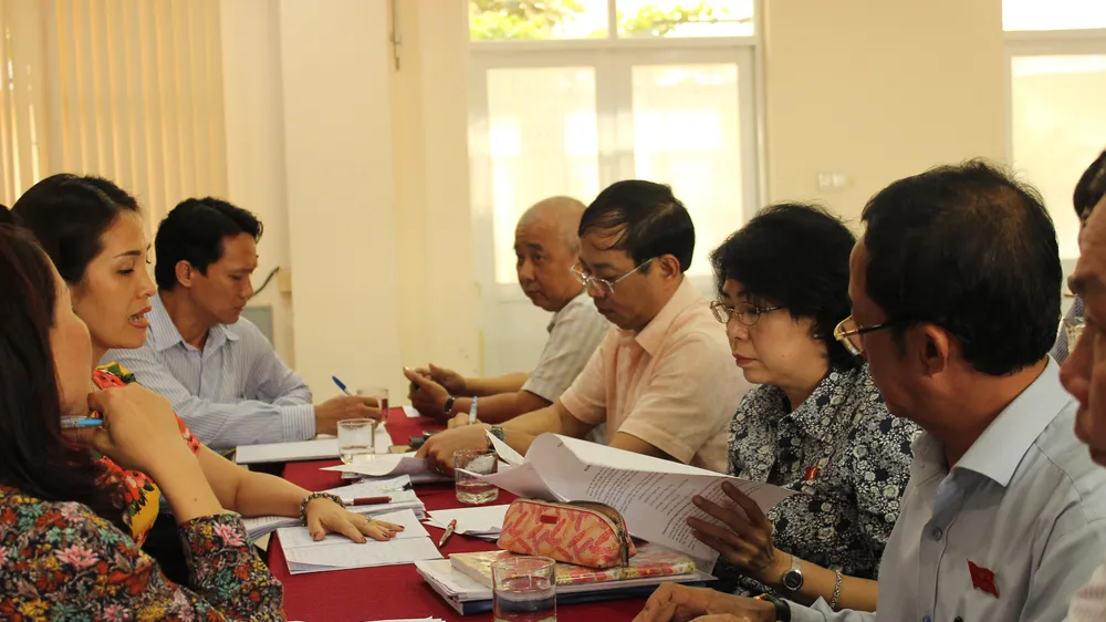 Chọn người xứng đáng làm đại biểu của dân