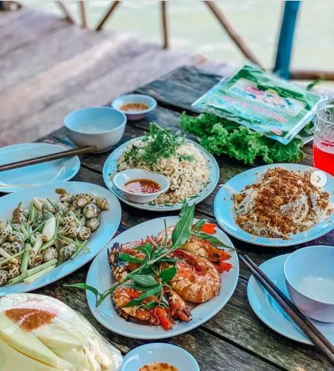 Ăn gì tại Phú Quốc dưới 200 nghìn và 24 giờ? 