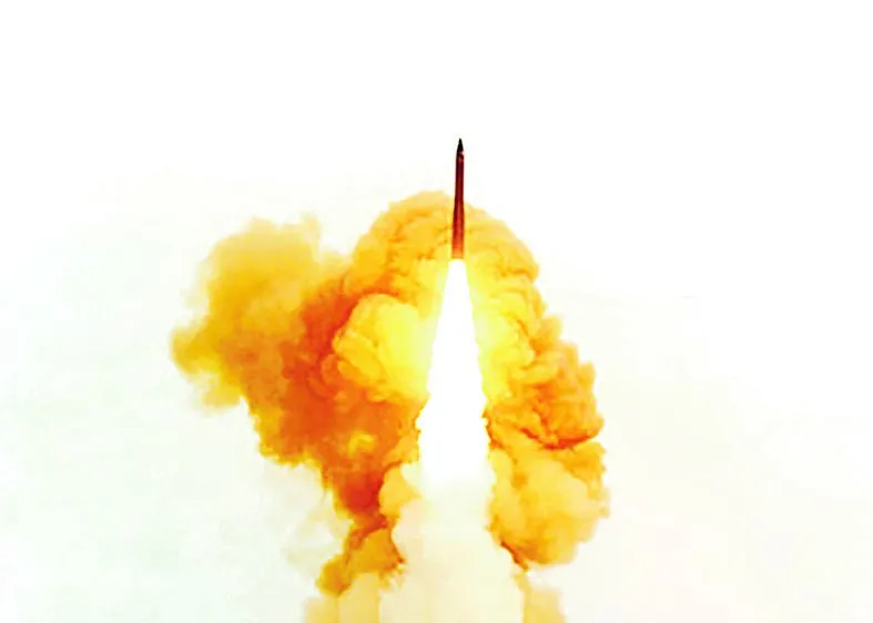 Mỹ thử nghiệm tên lửa đạn đạo xuyên lục địa Minuteman III có khả năng trang bị đầu đạn hạt nhân