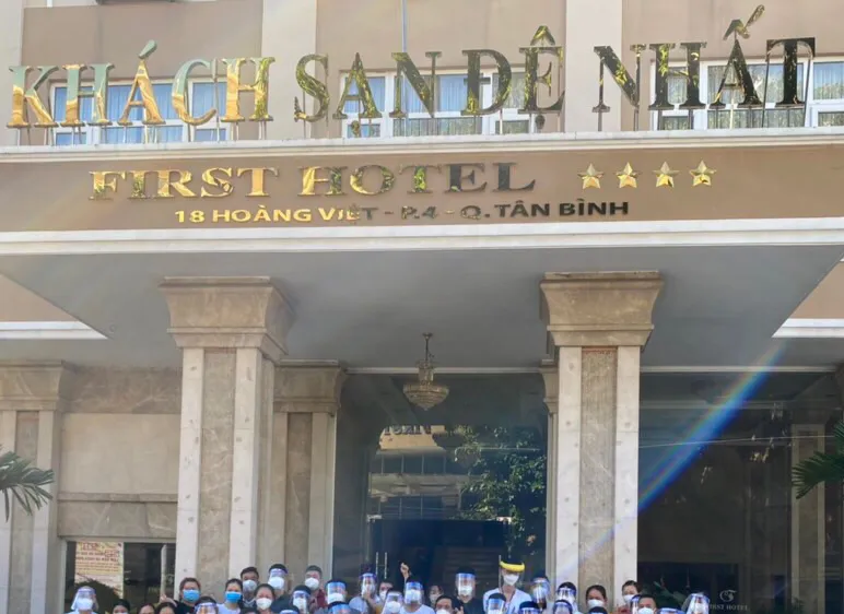 Đoàn y, bác sĩ trước giờ lên đường đến bệnh viện tham gia chống dịch