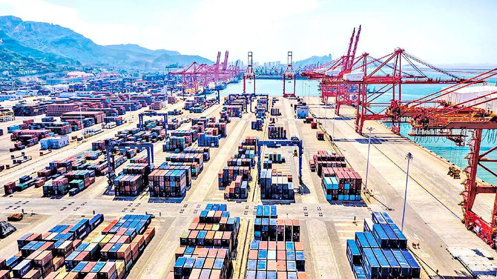 Cảng biển vận chuyển hàng hóa tại Giang Tô, Trung Quốc 