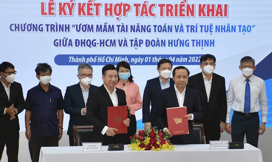 Các đại biểu tham dự tại buổi lễ ký kết. Ảnh: hcmcpv