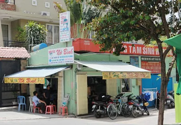 Chuyện dưới mái hiên