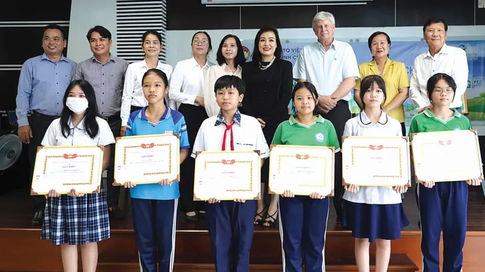 Sôi nổi chương trình Thanh Thiếu nhi Bình Chánh với môi trường xanh tại VWS