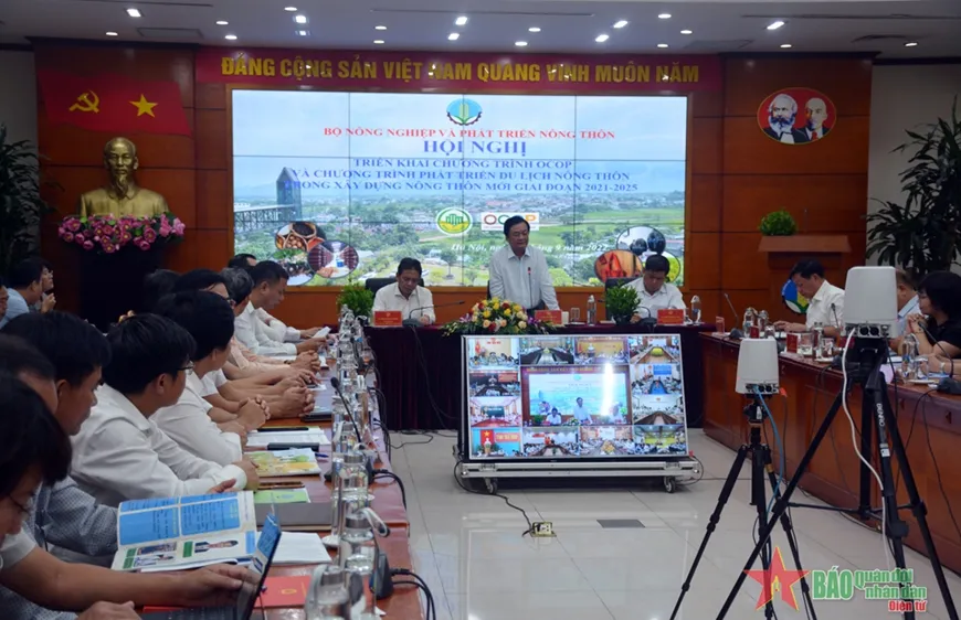 Quang cảnh hội nghị