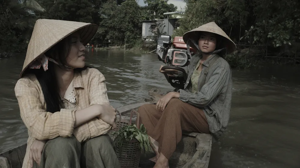 Thân phận người phụ nữ đầy ám ảnh trong Tro tàn rực rỡ. Ảnh: ĐPCC