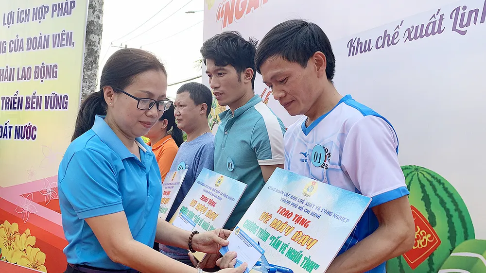 Những nụ cười xuân