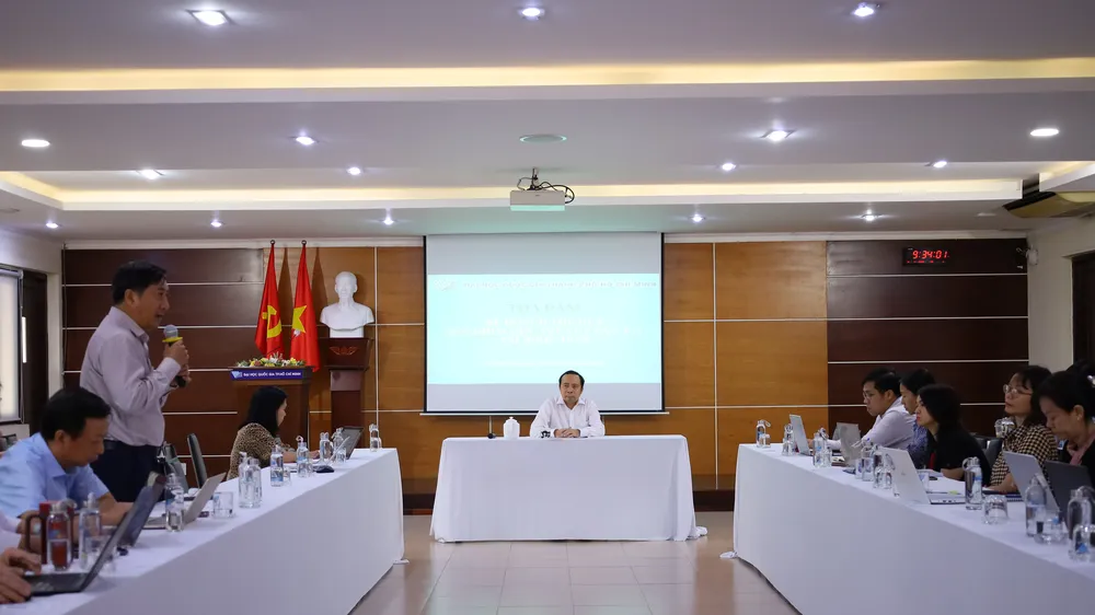 Toàn cảnh tọa đàm. Ảnh: ĐHQG TPHCM
