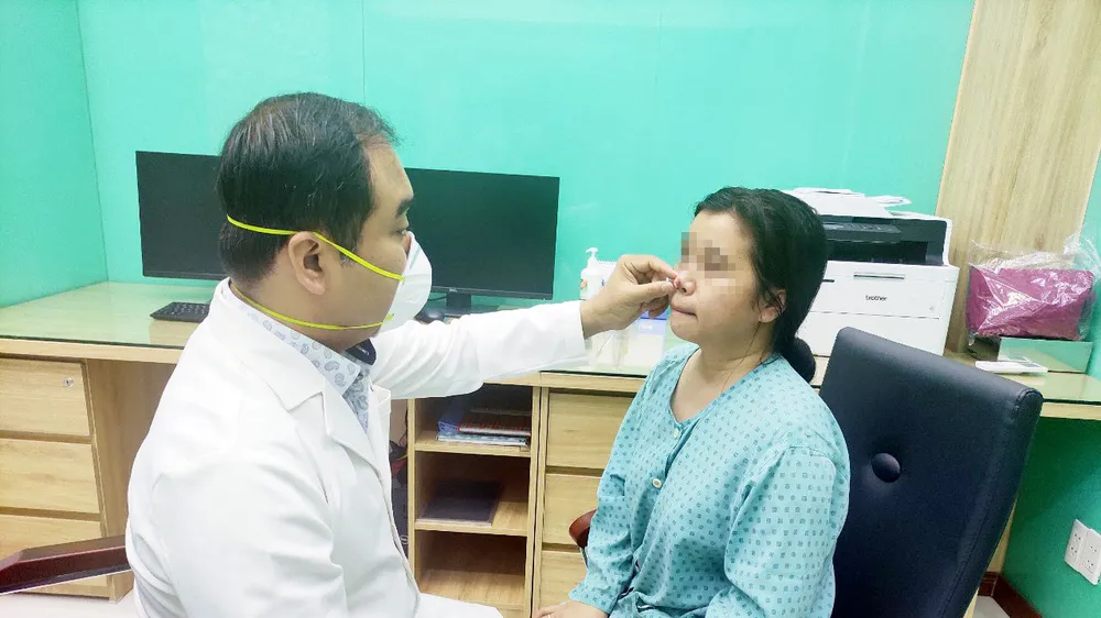 Khó quản bác sĩ “dỏm” trên mạng