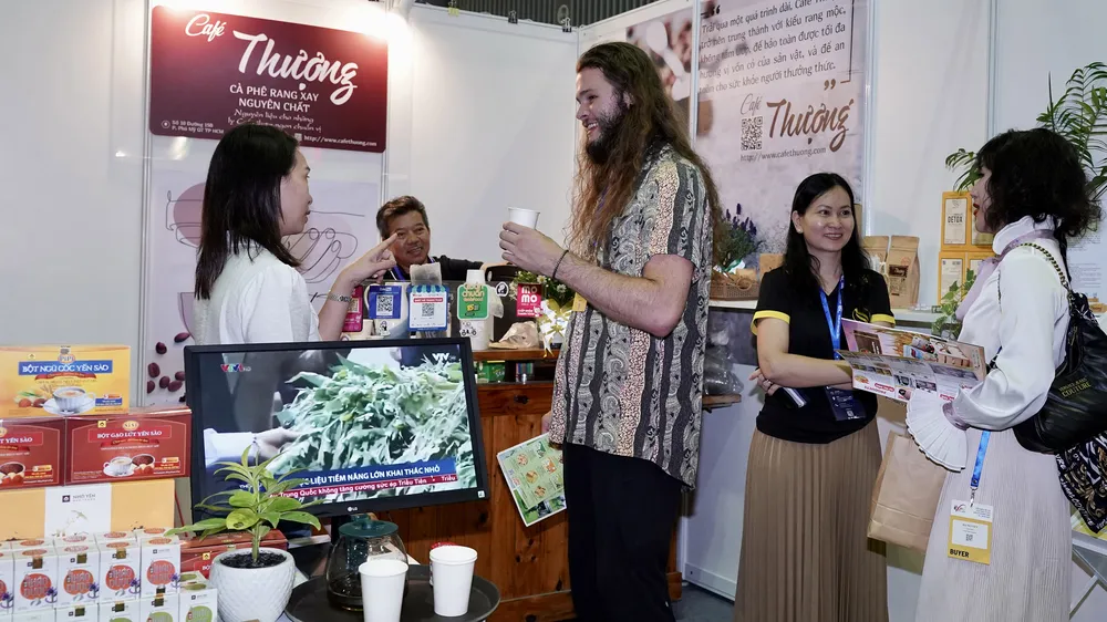 Thúc đẩy xuất khẩu hàng hóa: Cấp thiết “xanh hóa” sản phẩm